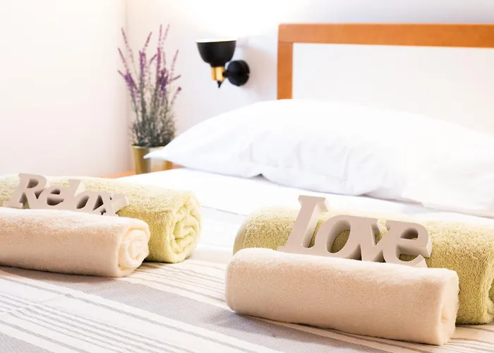 Garda & Relax - An Authentic Experience Between & Baldo Caprino Veronese