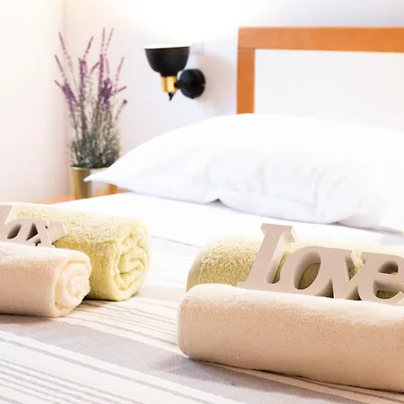 Garda & Relax - An Authentic Experience Between & Baldo Caprino Veronese